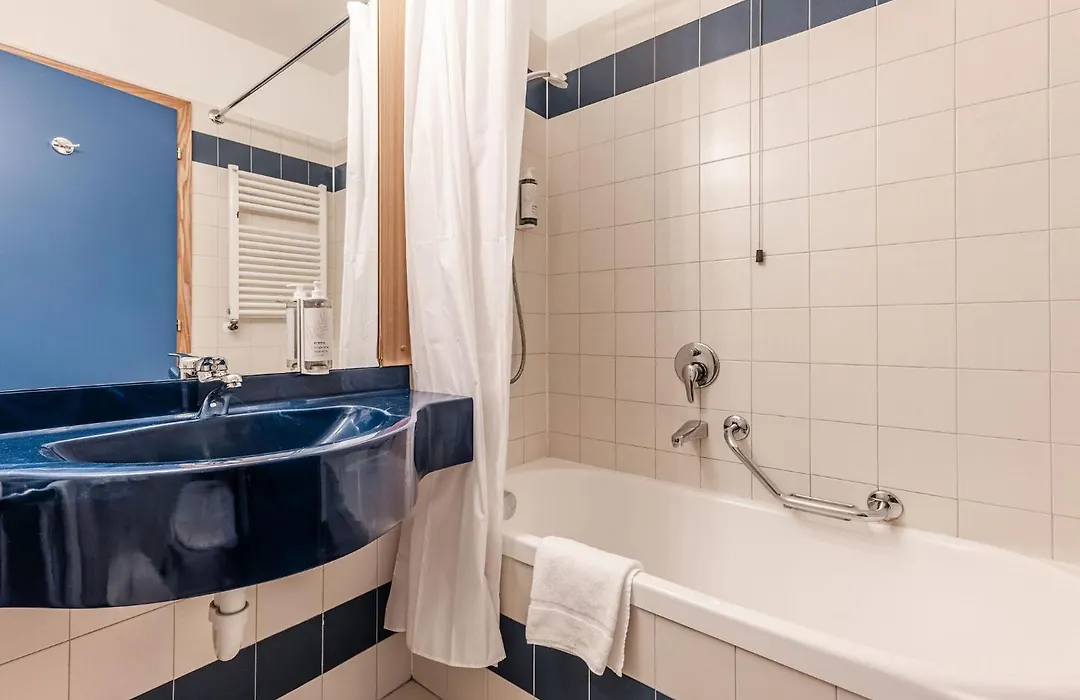 Hotel garni Meledrio-1